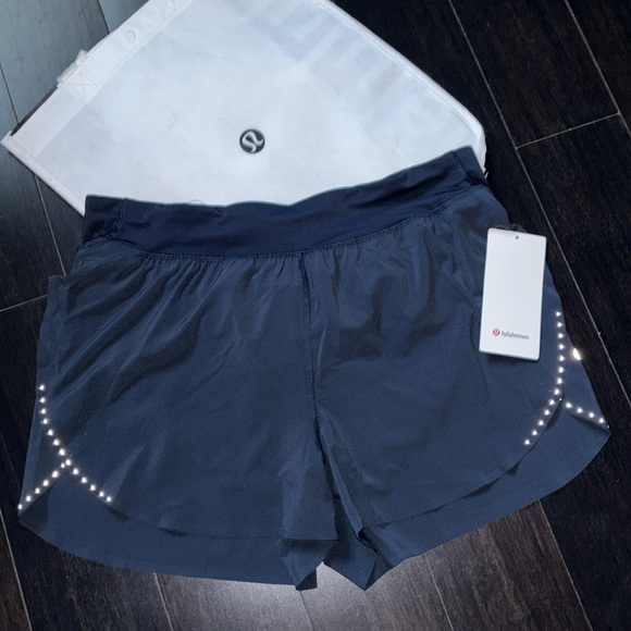 LULULEMON FAST AND FREE HR SHORTS 3” REF IN TRUE NAVY SZ 12 NWT - Picture 1 of 9